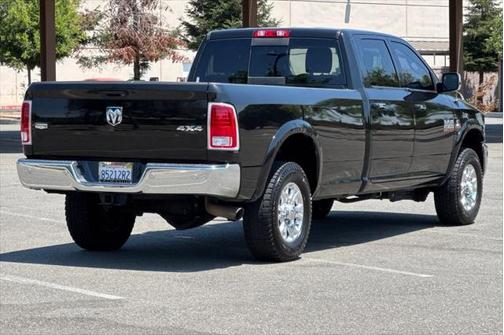 2018 RAM 2500 Laramie Crew Cab 4x4 8' Box
