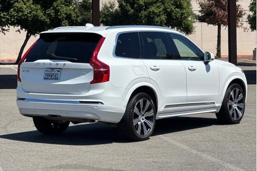 2022 Volvo XC90 Recharge Plug-In Hybrid T8 Inscription 6 Passenger