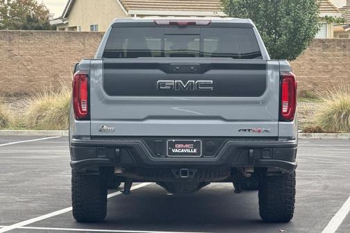 2025 GMC Sierra 1500 AT4X