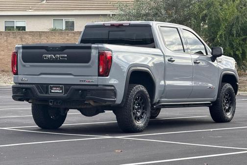 2025 GMC Sierra 1500 AT4X