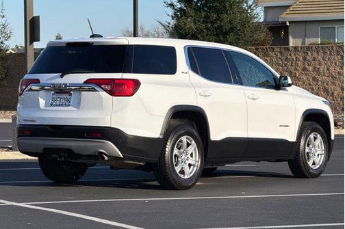2019 GMC Acadia SLE-1
