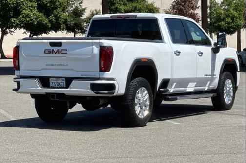 2020 GMC Sierra 2500 Denali