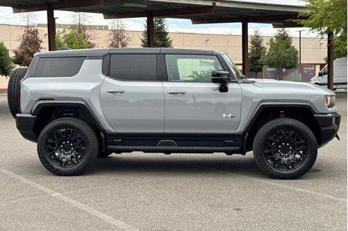 2026 GMC HUMMER EV SUV 2X