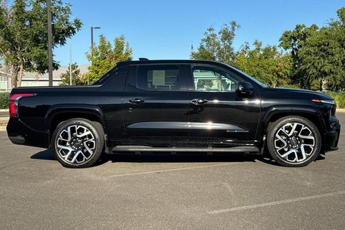 2024 Chevrolet Silverado EV First-Edition RST 4WD