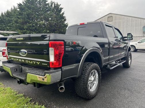 SHADOW BLACK 2017 Ford F-250 Lariat