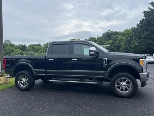 SHADOW BLACK 2017 Ford F-250 Lariat