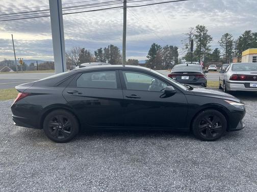 2023 Hyundai ELANTRA HEV Blue