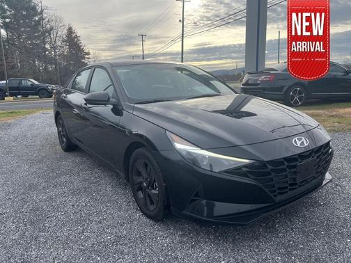 2023 Hyundai ELANTRA HEV Blue
