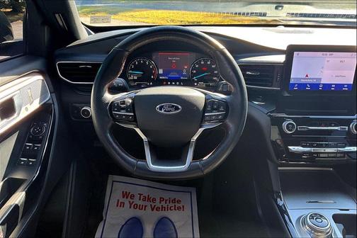 2022 Ford Explorer ST-Line
