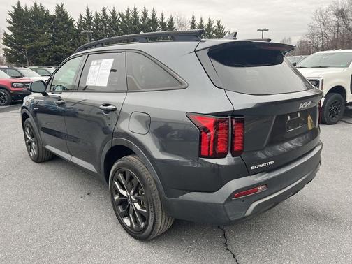 2023 Kia Sorento EX