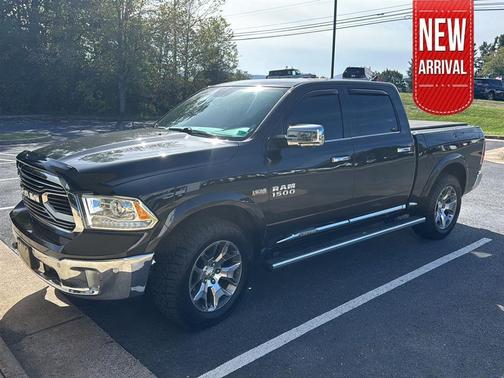 2017 RAM 1500 Limited Crew Cab 4x4 5'7' Box