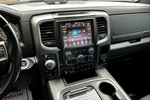 2017 RAM 1500 Limited Crew Cab 4x4 5'7' Box
