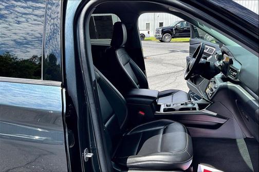 2022 Ford Explorer XLT 4WD