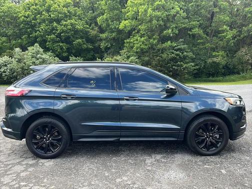 2023 Ford Edge SE