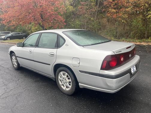 2004 Chevrolet Impala Base