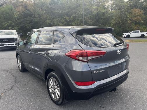 2018 Hyundai TUCSON SE