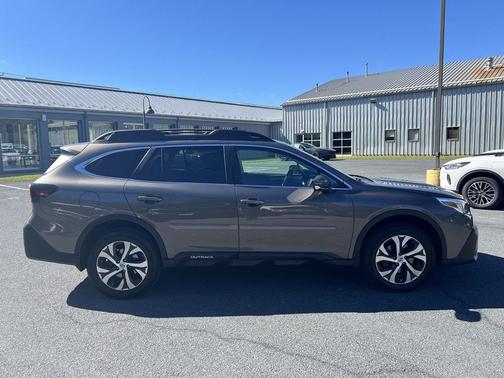 2021 Subaru Outback Limited XT