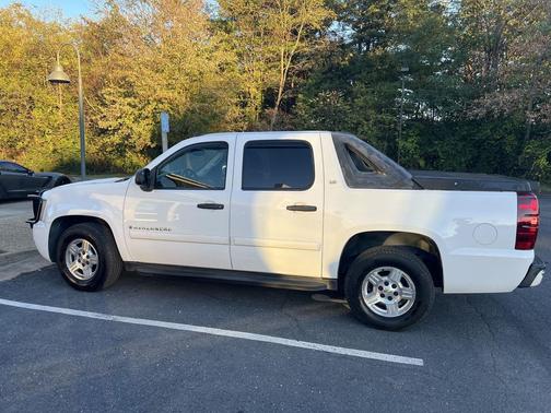 2008 Chevrolet Avalanche 1500 LS