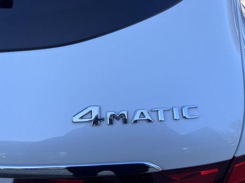 2018 Mercedes-Benz GLC 300 4MATIC