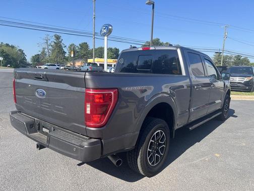 CARBONIZED GRAY METALLIC 2023 Ford F-150 XLT