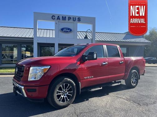 2021 Nissan Titan SV