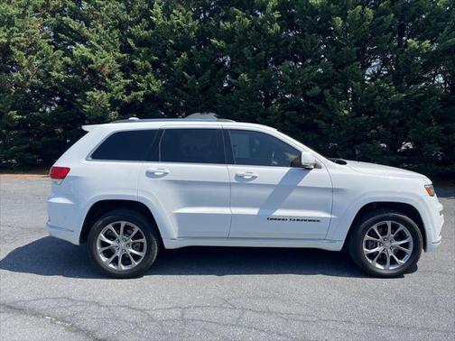 2019 Jeep Grand Cherokee Summit