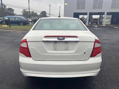 WHITE SUEDE 2011 Ford Fusion SEL