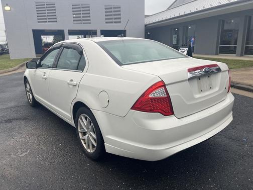 WHITE SUEDE 2011 Ford Fusion SEL
