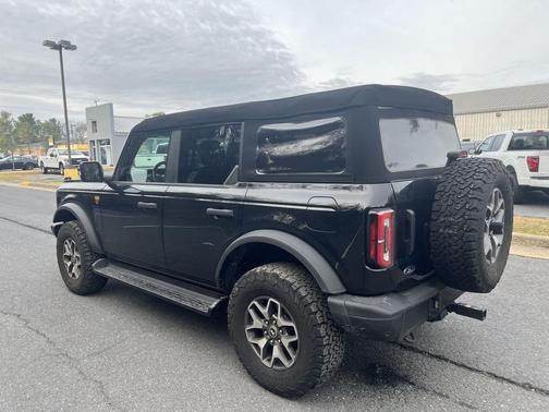 2023 Ford Bronco Badlands