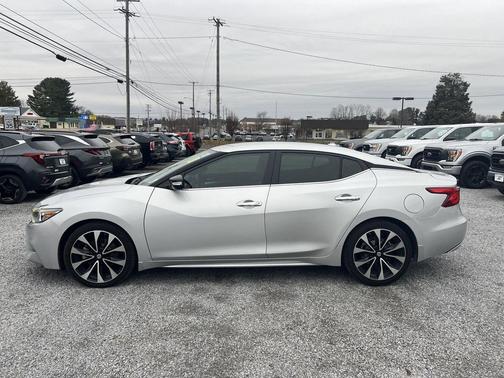 2018 Nissan Maxima 3.5 SR