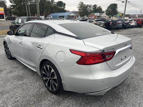 2018 Nissan Maxima 3.5 SR
