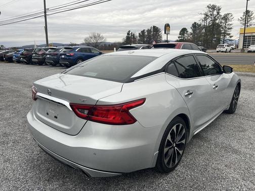 2018 Nissan Maxima 3.5 SR