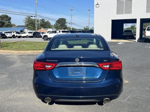 Deep Blue Pearl 2016 Nissan Maxima 3.5 SL