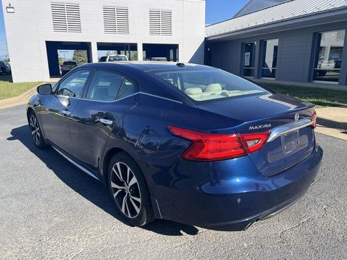 Deep Blue Pearl 2016 Nissan Maxima 3.5 SL