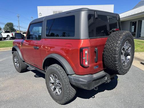 HOT PEPPER RED MET TINT CC 2023 Ford Bronco Badlands