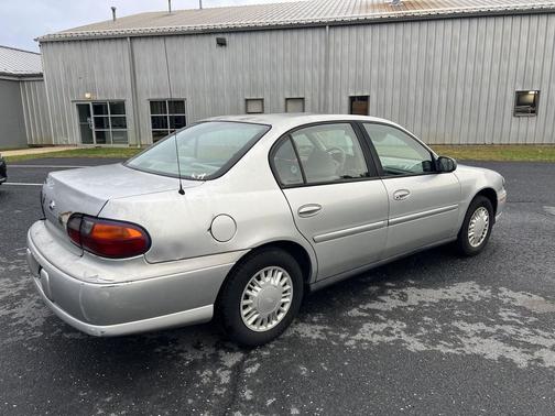 2002 Chevrolet Malibu Base
