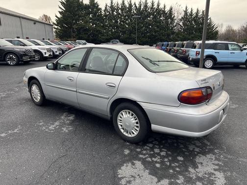2002 Chevrolet Malibu Base