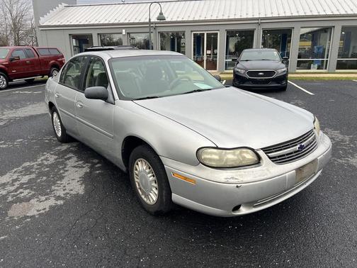 2002 Chevrolet Malibu Base