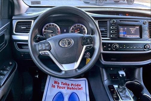 2016 Toyota Highlander LE