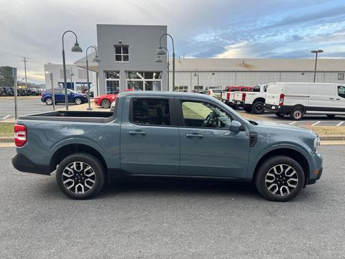 2023 Ford Maverick Lariat