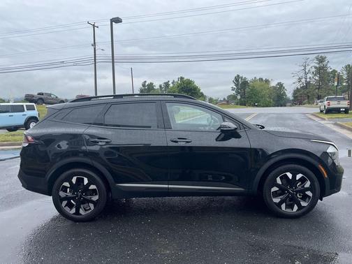 Ebony Black 2023 Kia Sportage X-Line
