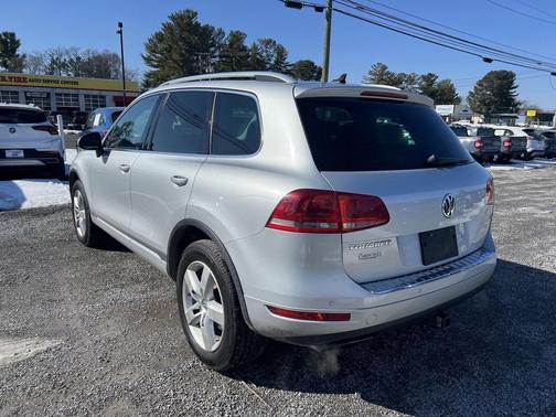 2012 Volkswagen Touareg 