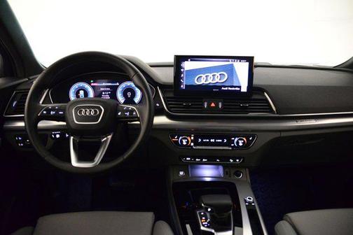 2025 Audi Q5 Premium 45 TFSI S line quattro