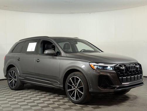 2025 Audi Q7 45 Premium Plus