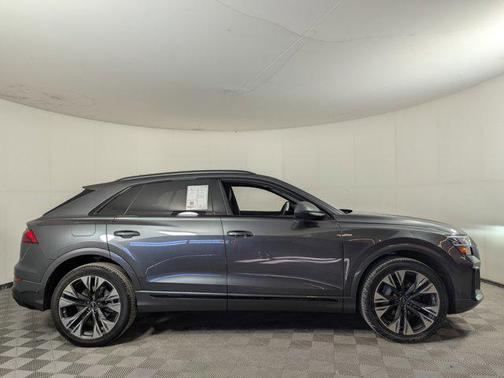 2025 Audi Q8 55 Premium Plus