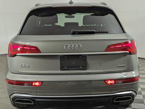 2024 Audi Q5 45 S line Premium