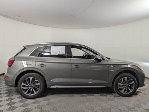 2024 Audi Q5 45 S line Premium