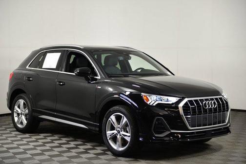 2024 Audi Q3 Premium 45 TFSI S line quattro Tiptronic