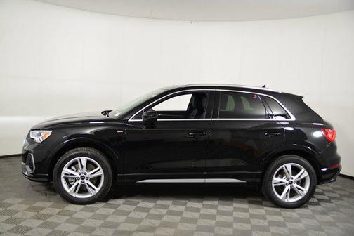 2024 Audi Q3 Premium 45 TFSI S line quattro Tiptronic