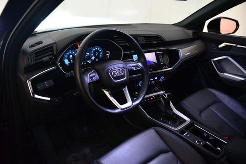 2024 Audi Q3 Premium 45 TFSI S line quattro Tiptronic